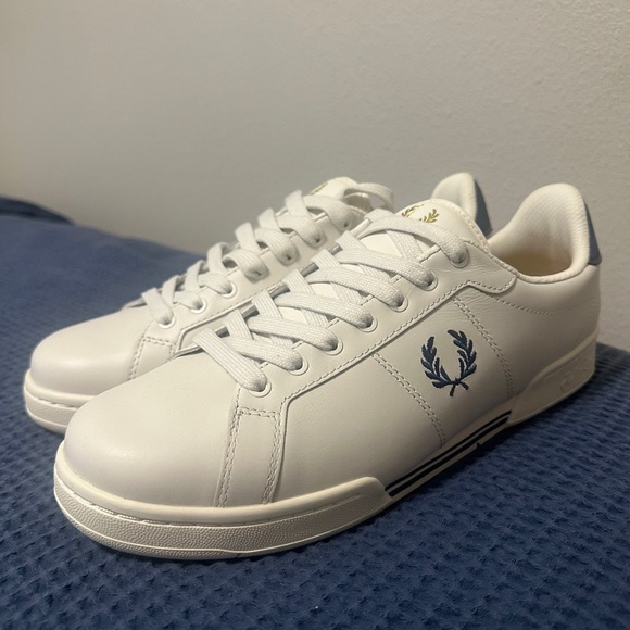 Fred Perry White and Blue Sneakers NWT - Picture 1 of 4